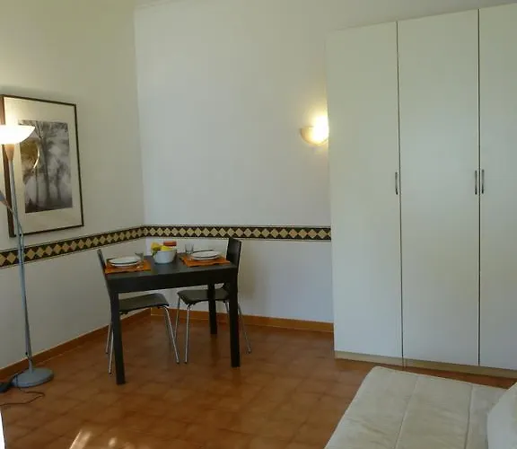 Belsito Aparthotel 3*